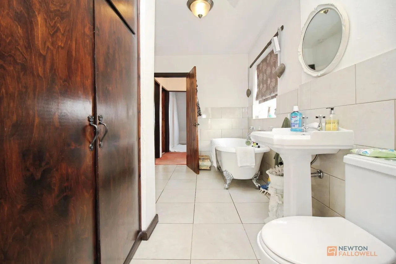 Narborough Road South, Leicester, LE3, photo 16