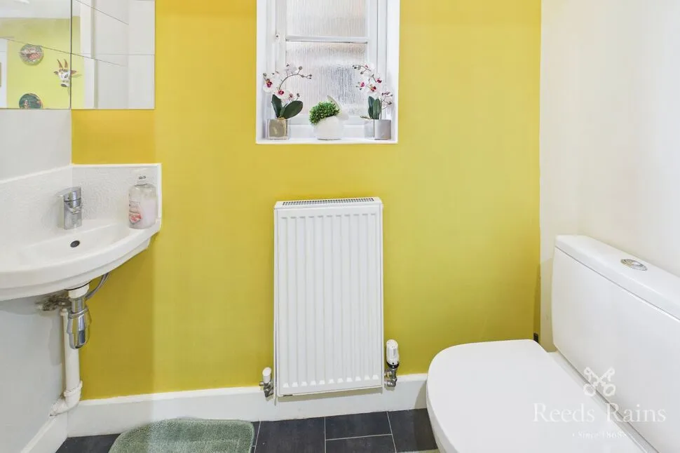Weavers Close, Morley, LS27, photo 11