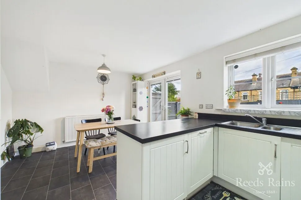 Weavers Close, Morley, LS27, photo 9
