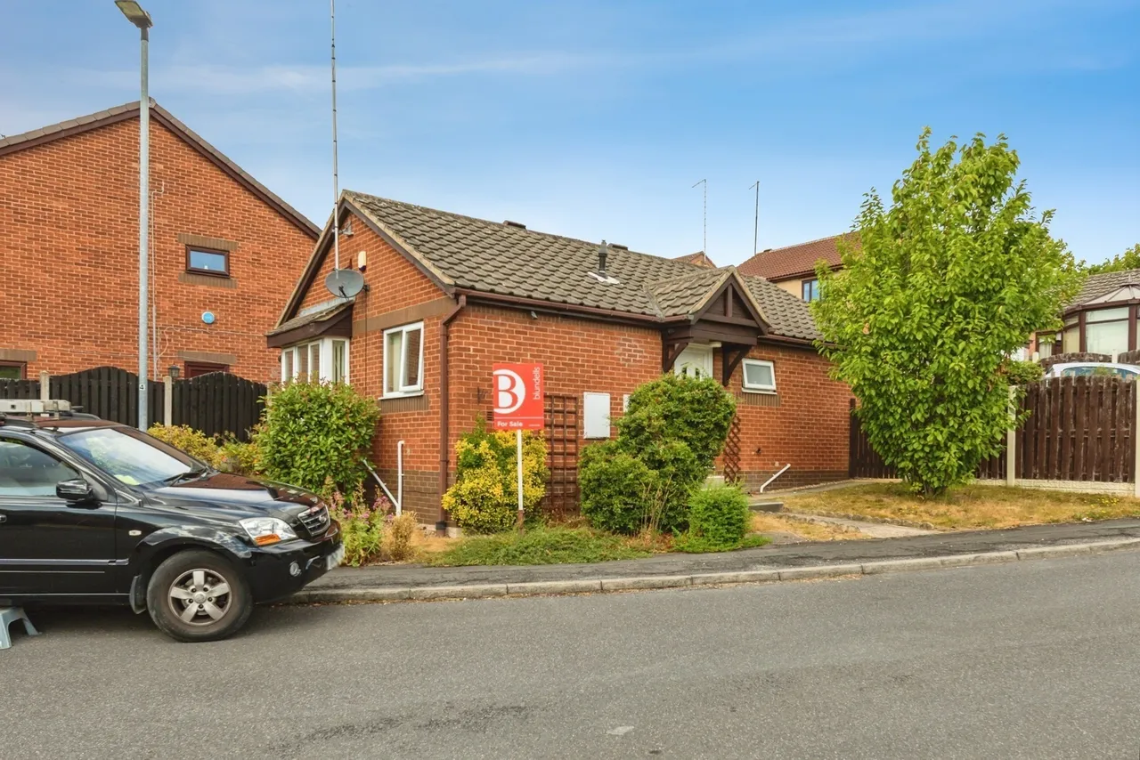 2 bed house for sale — Fenton Fields, Rotherham, South Yorkshire, S61