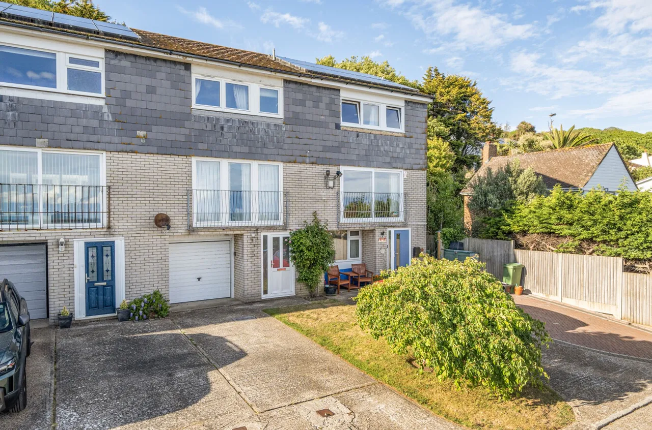 3 bed house for sale, Castle Bay, Sandgate, CT20
