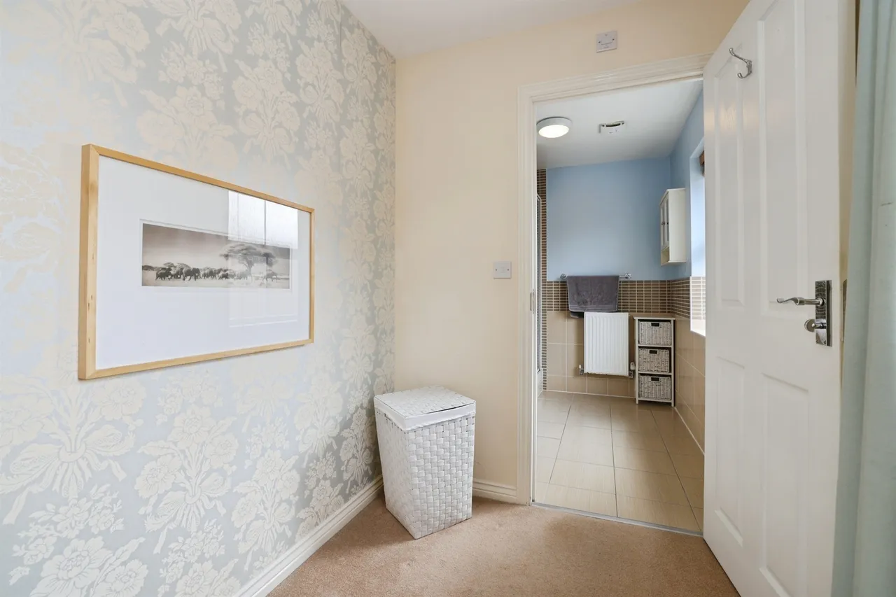 Lochem Road, Devizes, SN10, photo 13