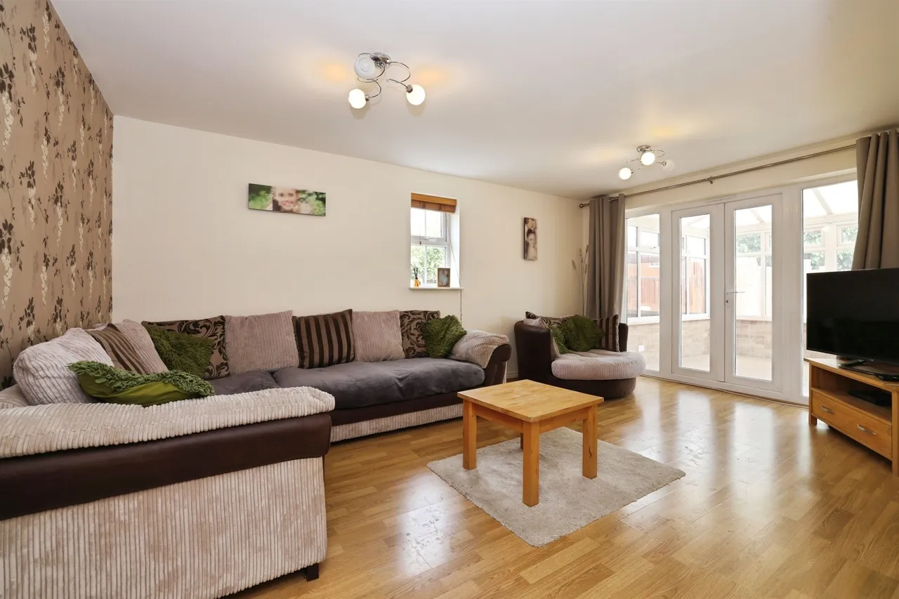 Lochem Road, Devizes, SN10, photo 3