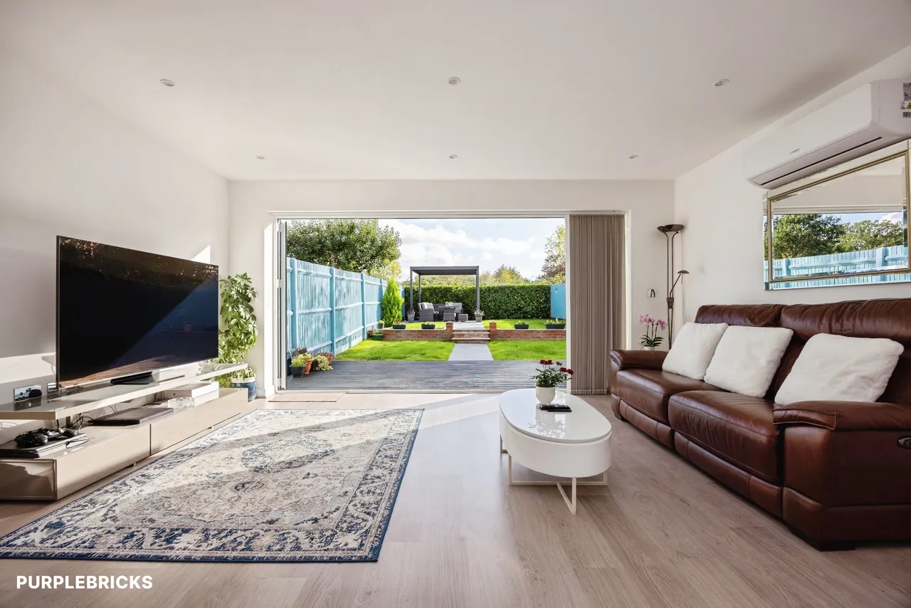 Meadowlands, Guildford, GU4, photo 3