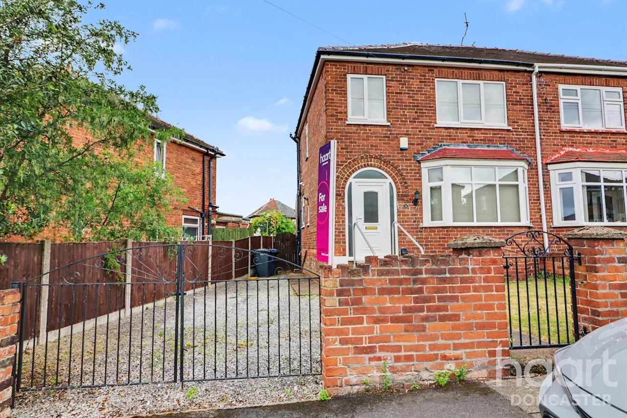 3 bed house for sale, Hill Top Crescent, Doncaster, DN2
