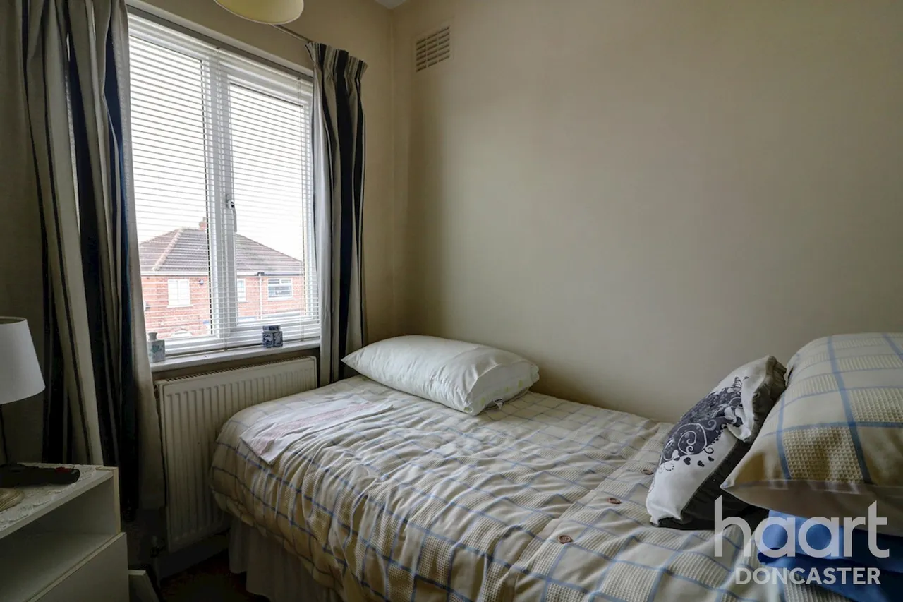 Hill Top Crescent, Doncaster, DN2, photo 9
