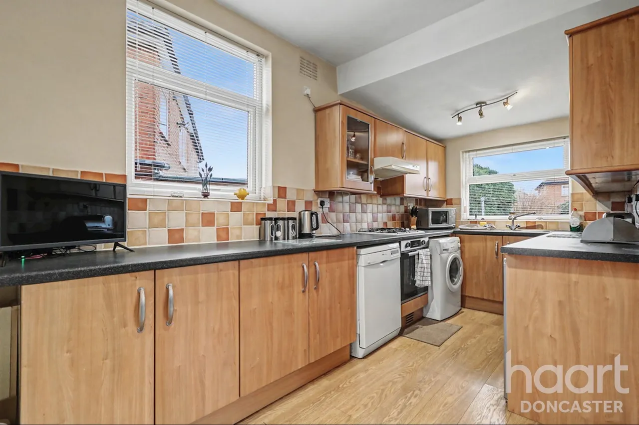 Hill Top Crescent, Doncaster, DN2, photo 5