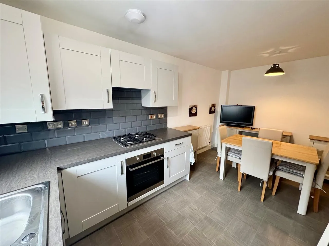 Wagoners Way, East Ayton, YO13, photo 5