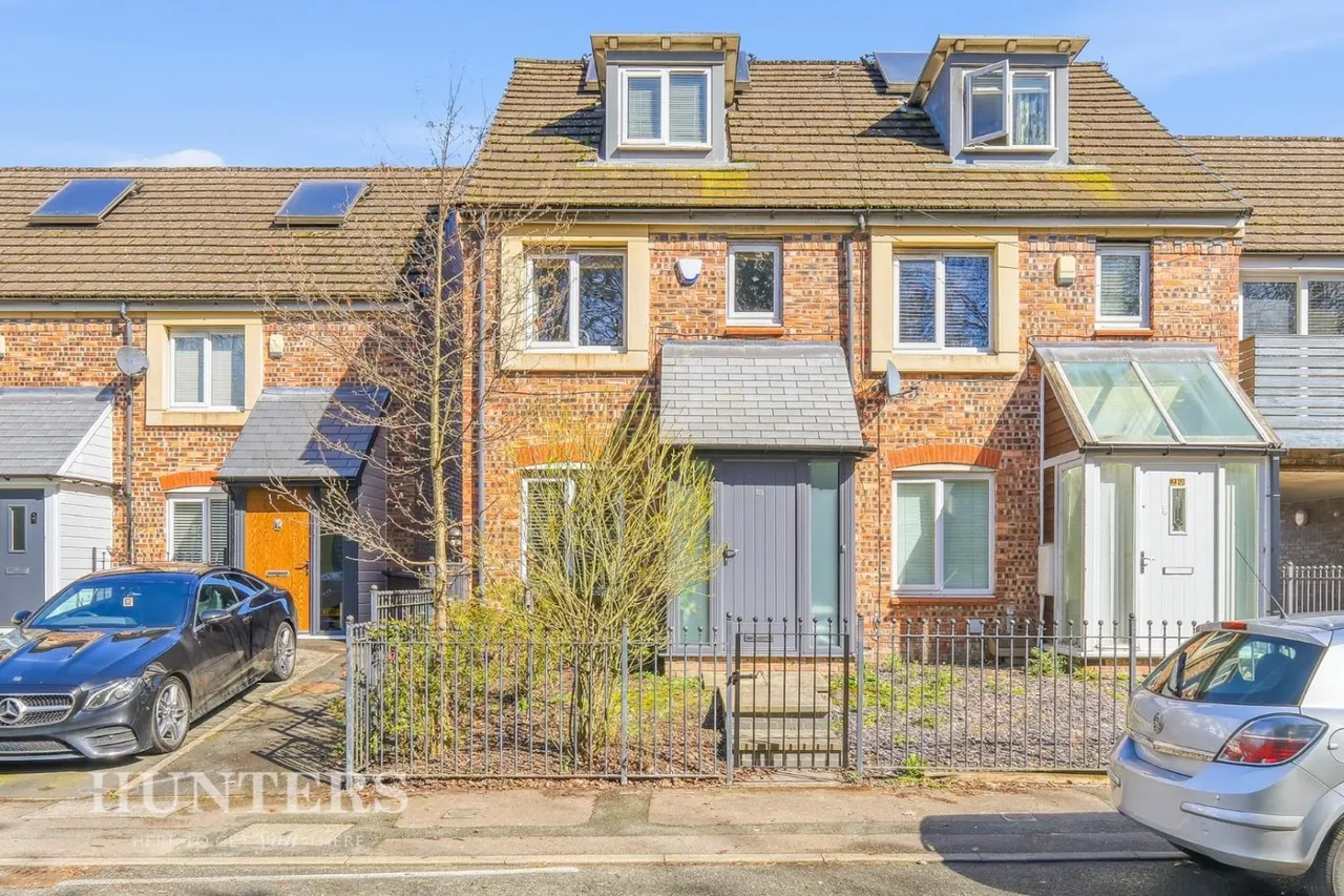 4 bed house for sale — Cardigan Road, Oldham