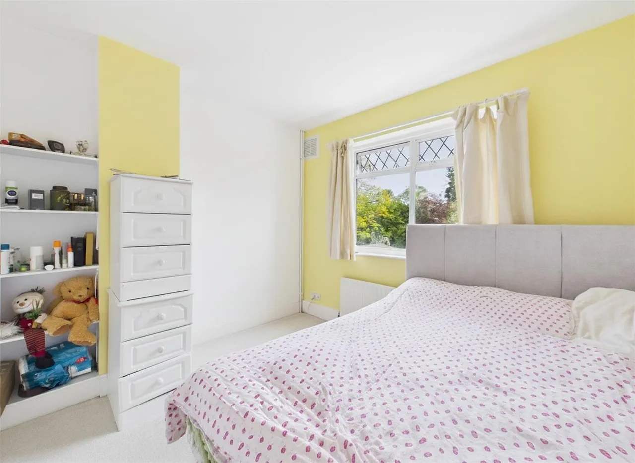 Dartmouth Road, Ruislip, HA4 0DE, photo 7