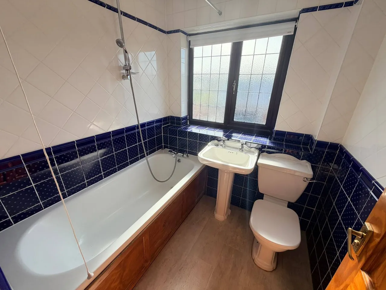 Vincent Lane, Chesterfield, S40, photo 6