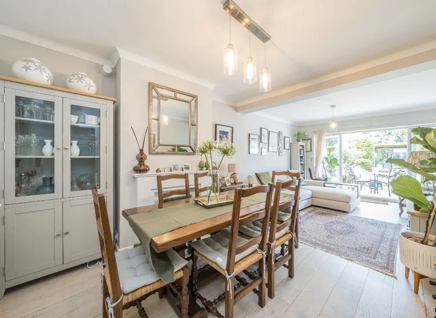 Milton Road, Hampton, TW12, photo 2