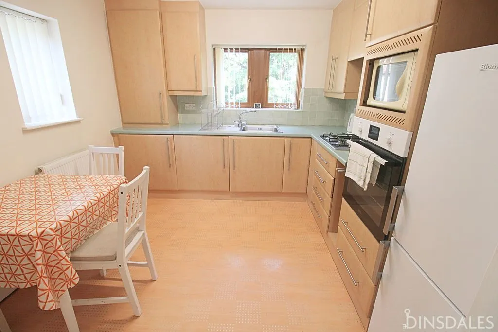Alan Court Thornton, Bradford BD13 3JU, photo 2