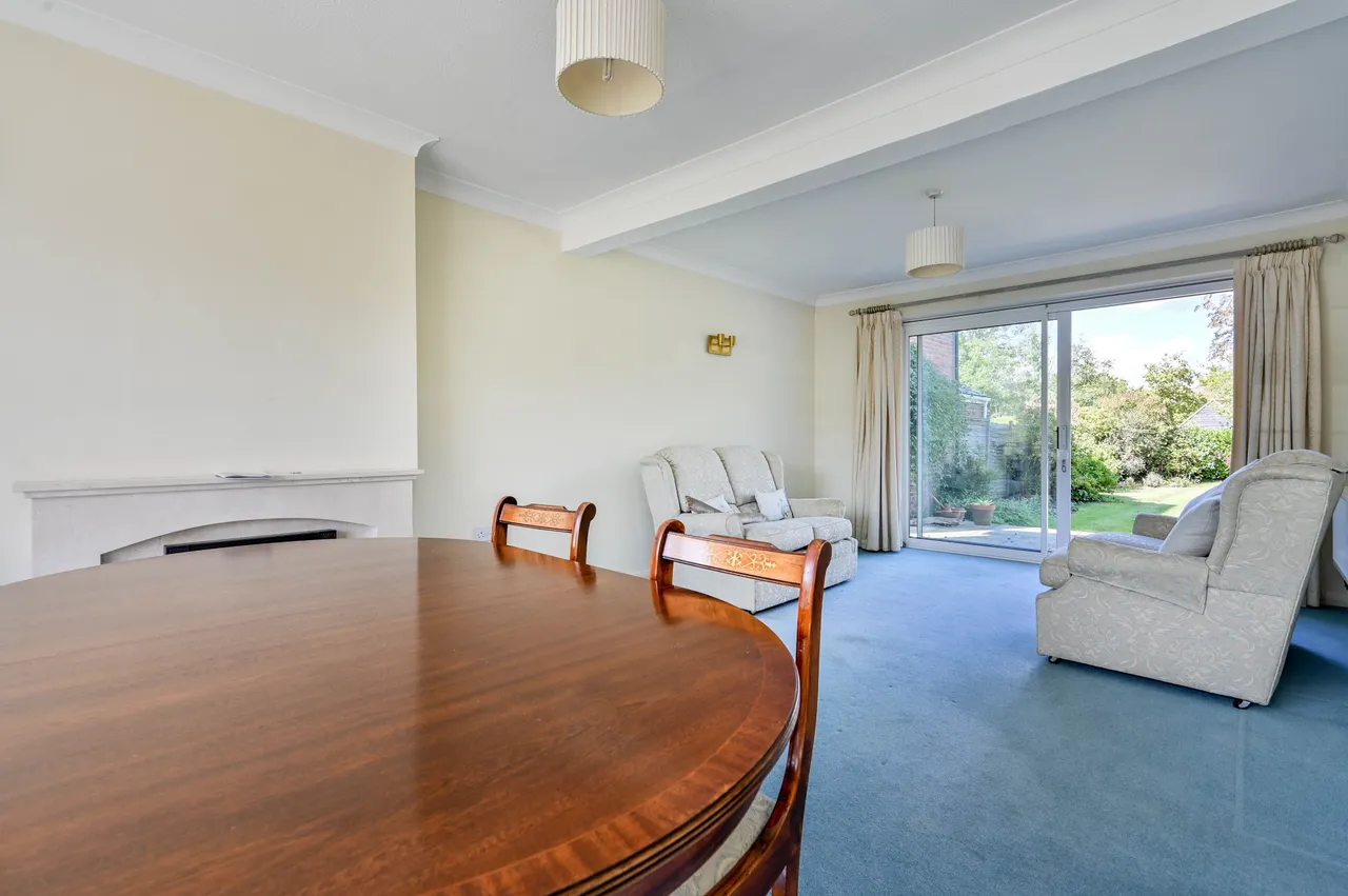 53 Collingwood Crescent, Guildford, photo 5