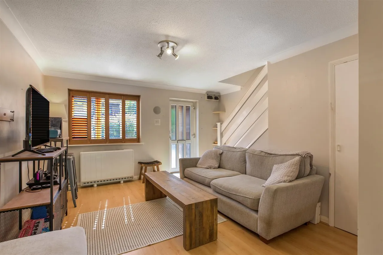 Acorn Avenue, Horsham, RH13, photo 5