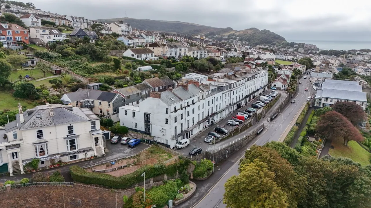 6 bed house for sale, Hillsborough Terrace, Ilfracombe, EX34