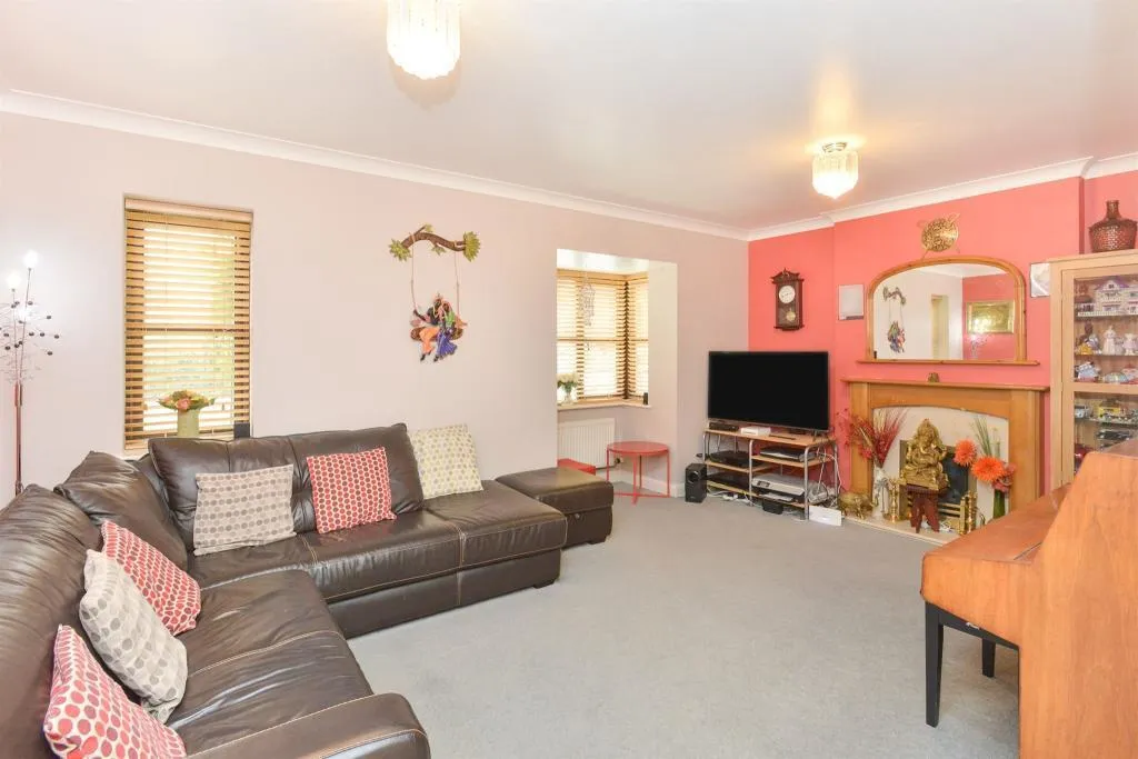 Levens Hall Drive, Westcroft, MK4, photo 11