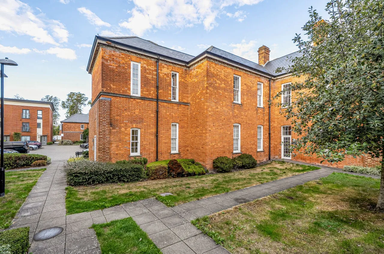 Longley Road, Chichester, PO19, photo 5