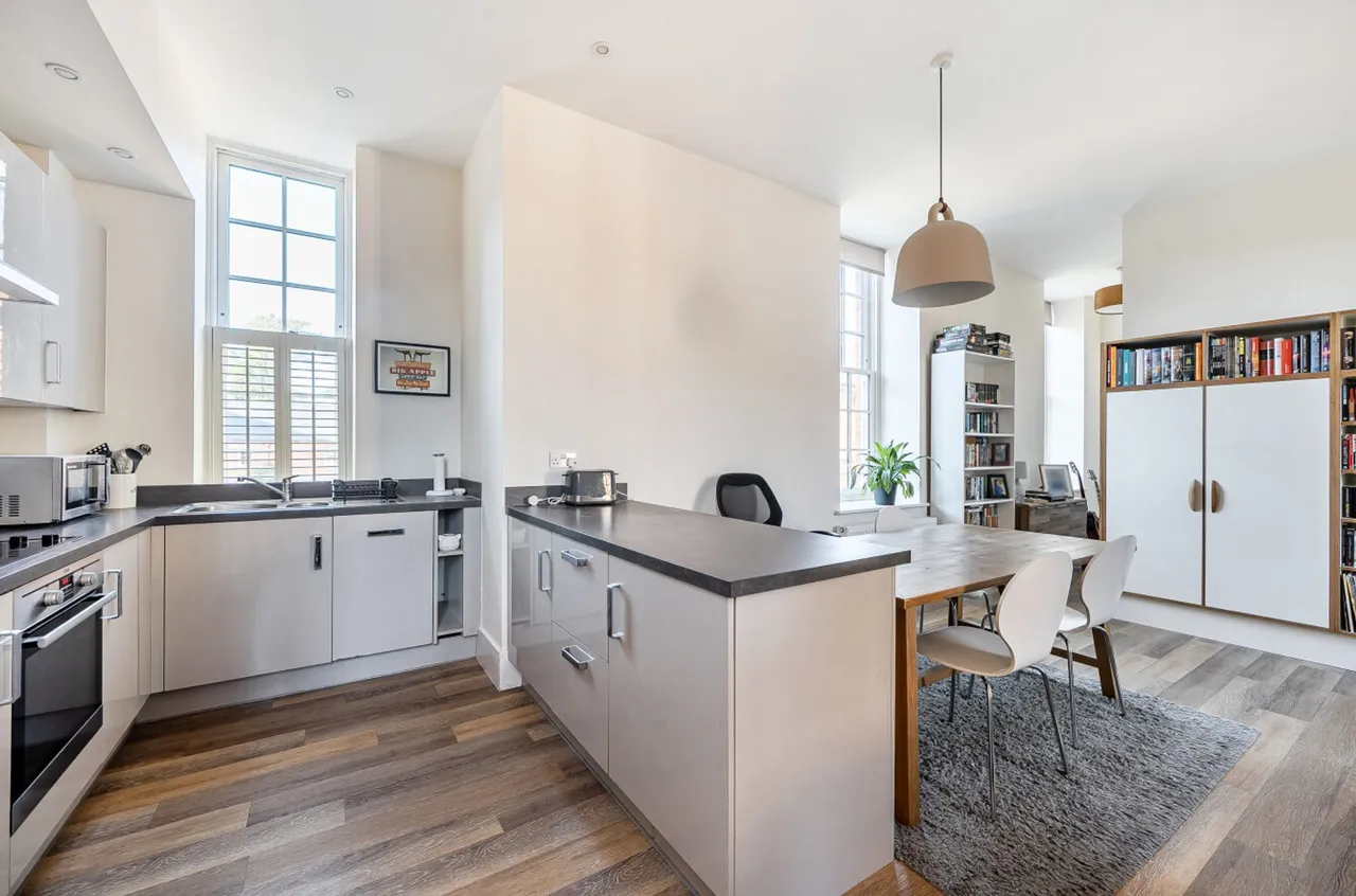 Longley Road, Chichester, PO19, photo 3