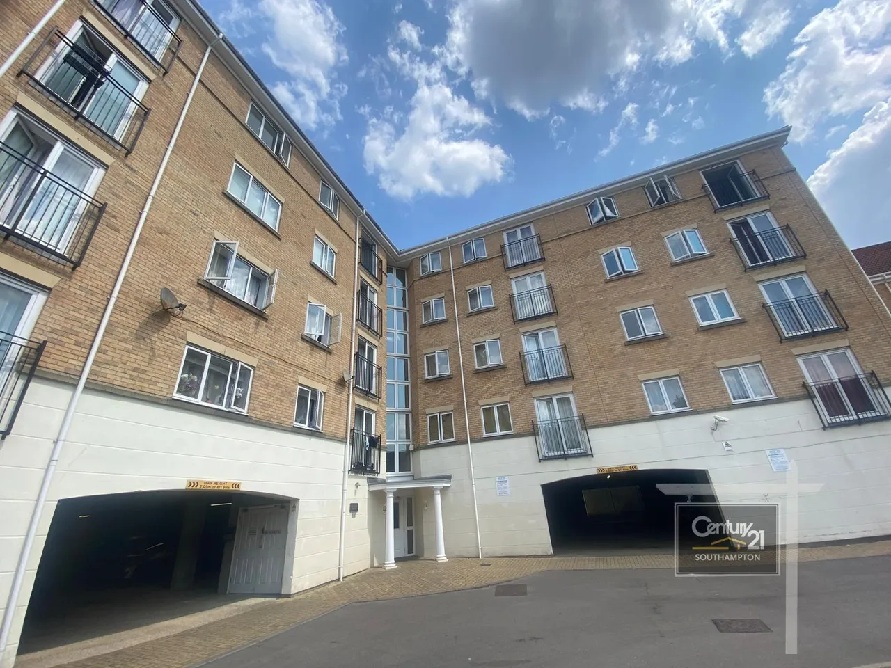 Channon Court, The Dell, SO15, photo 11