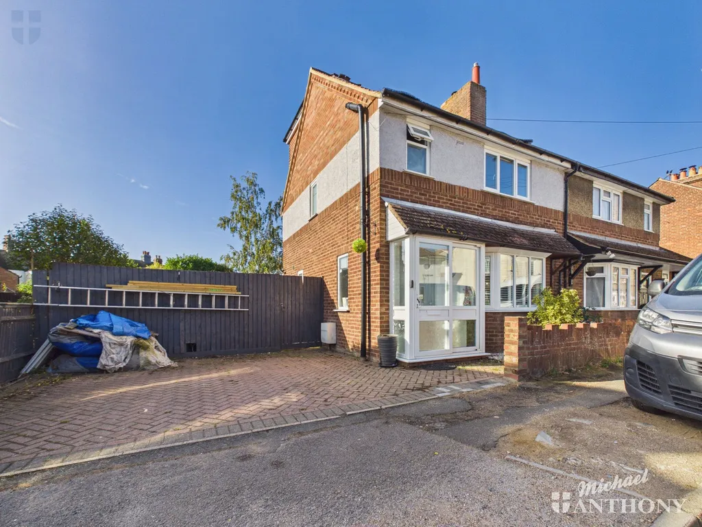 4 bed house for sale, Grecian Street, Aylesbury, HP20