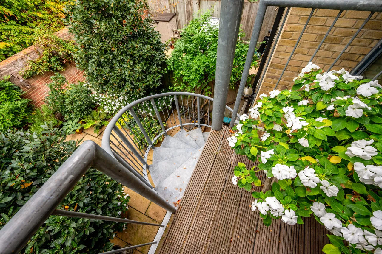 London, SW15, photo 20