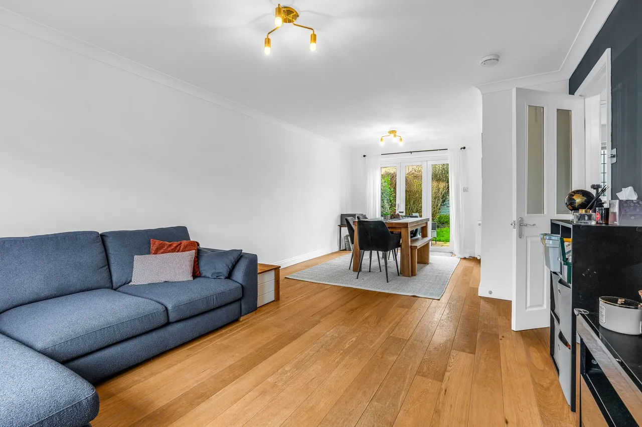 Cobham Road, Ware, SG12 7HD, photo 2