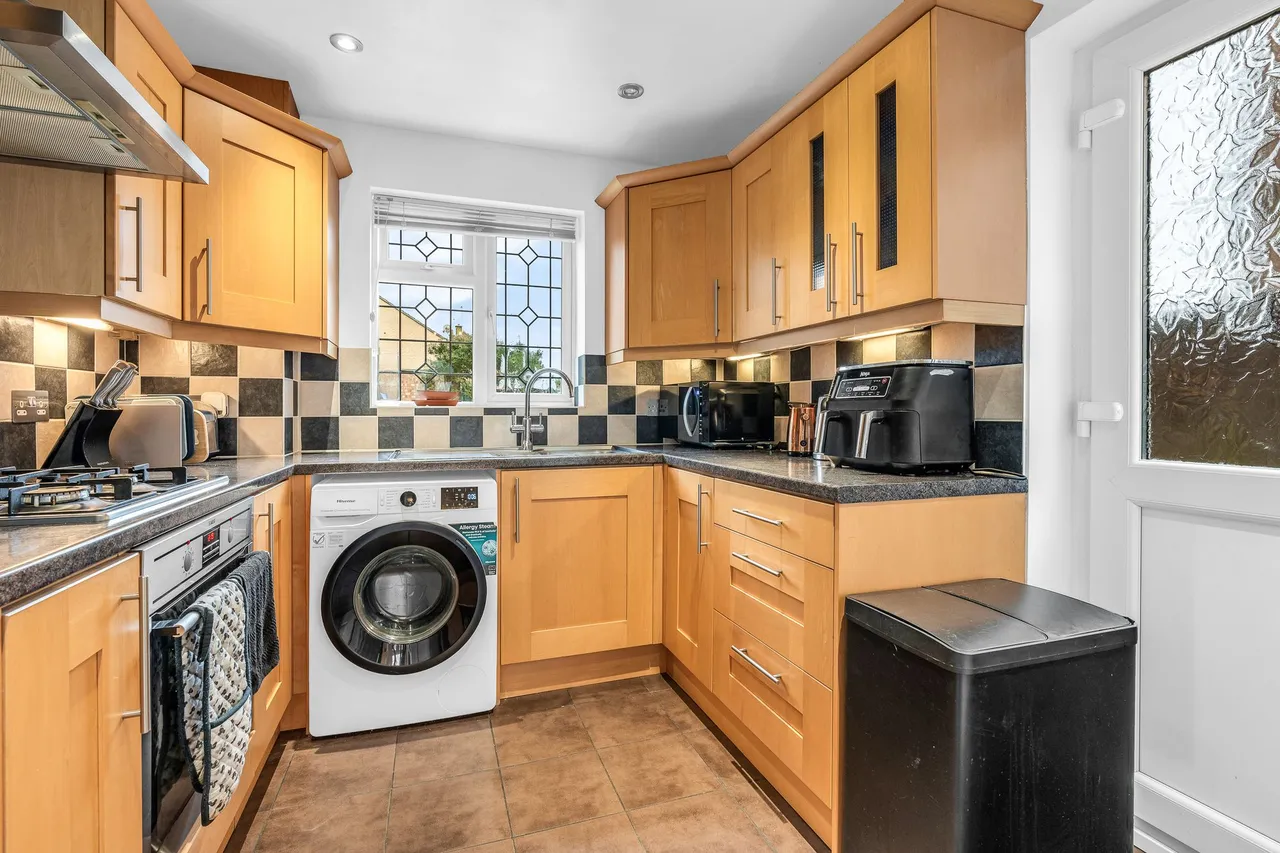 Cobham Road, Ware, SG12 7HD, photo 11