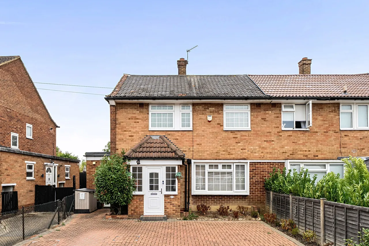 3 bed house for sale, Whitby Road, Ruislip, HA4