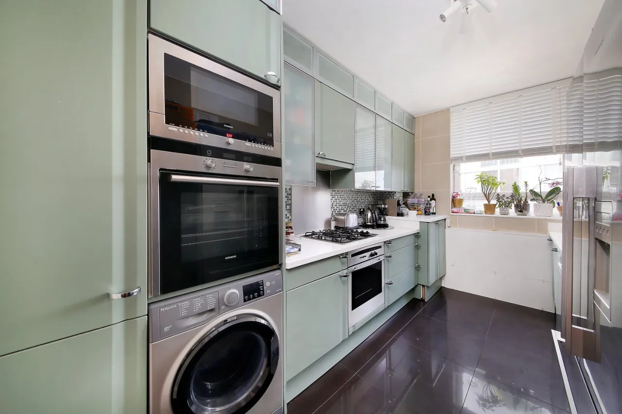 Anhalt Road, London, SW11, photo 4