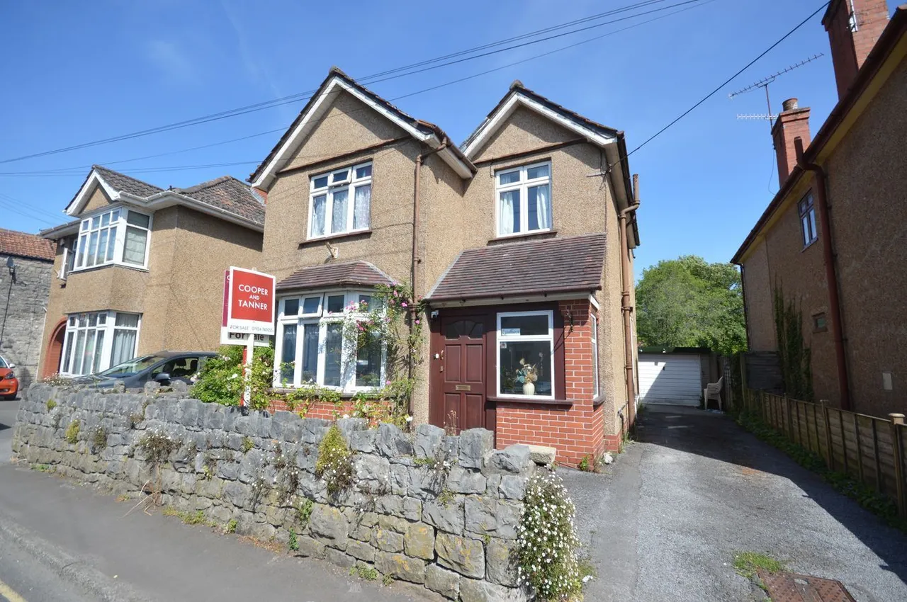 4 bed house for sale, Cliff Street, Cheddar, BS27