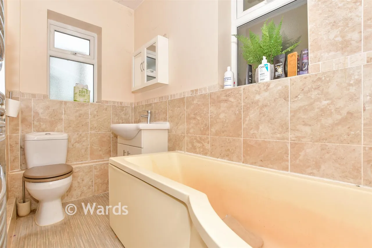 Aylesford Place, Willesborough, TN24, photo 5