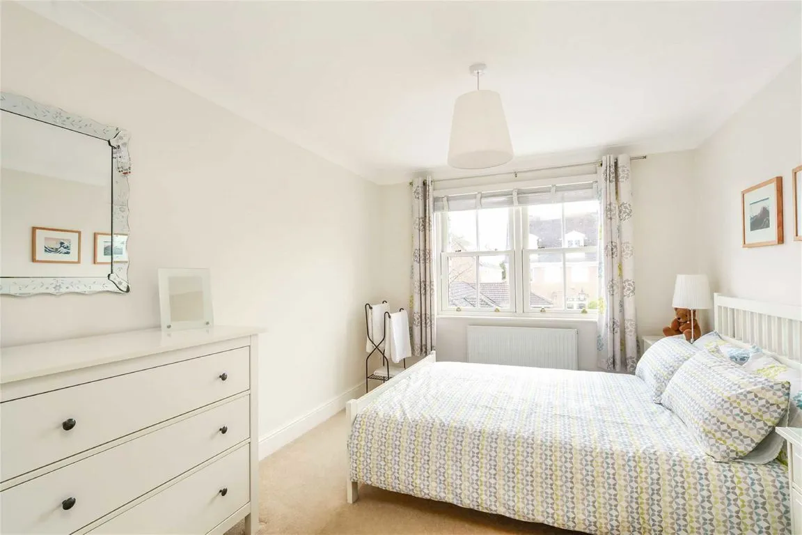South Road, Weybridge, KT13, photo 6