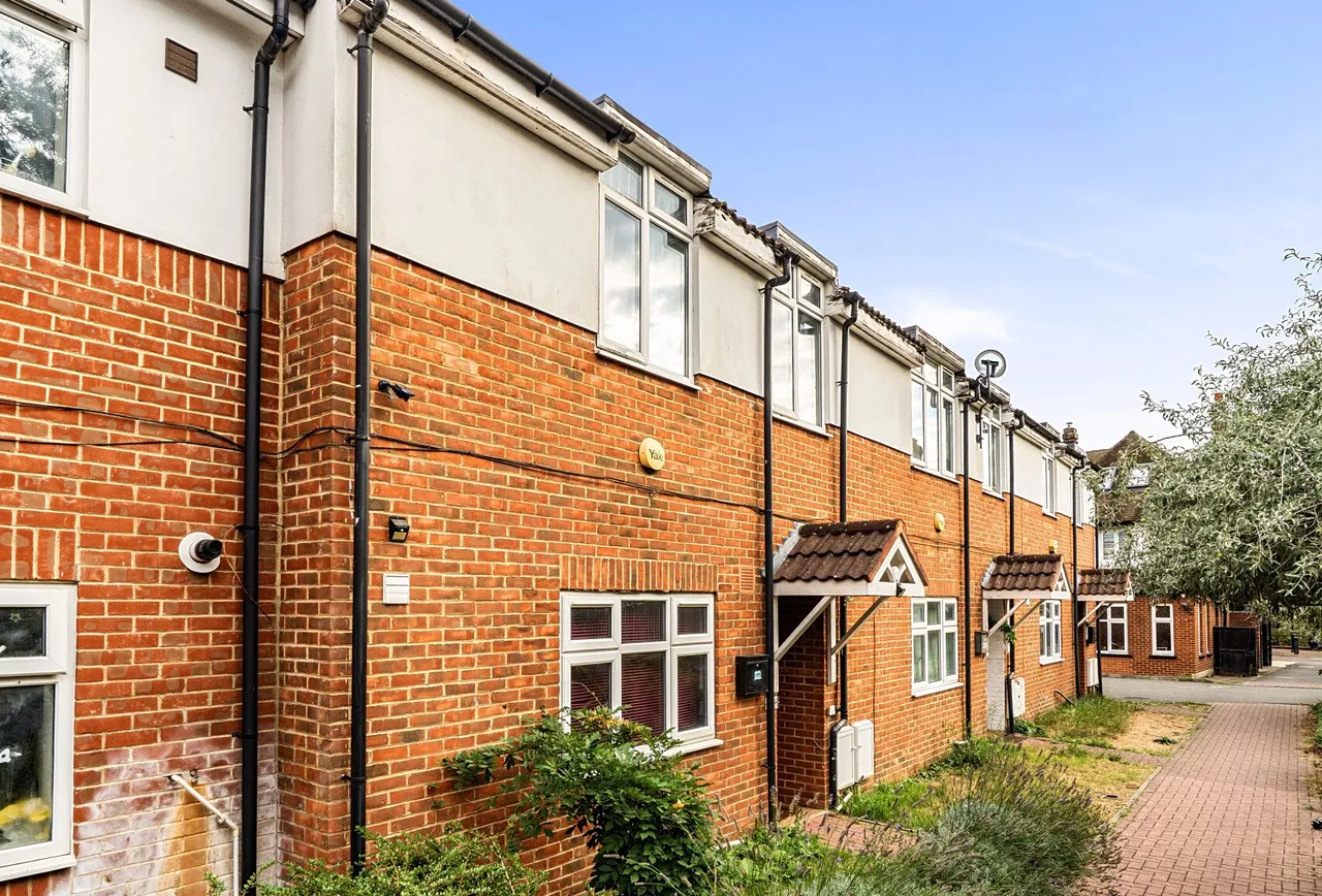 Commonside East, Mitcham, CR4 2QA, photo 12