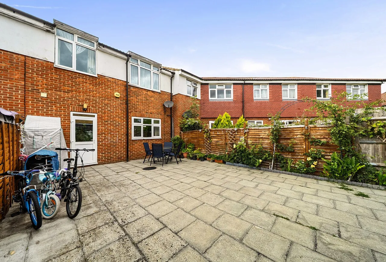 Commonside East, Mitcham, CR4 2QA, photo 7