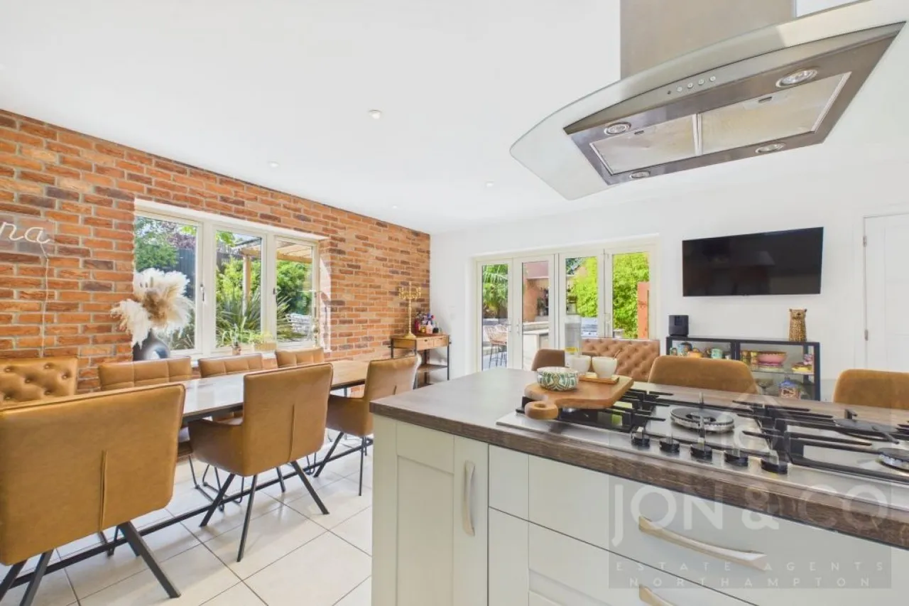 Langlands Drive, Moulton, NN3, photo 6