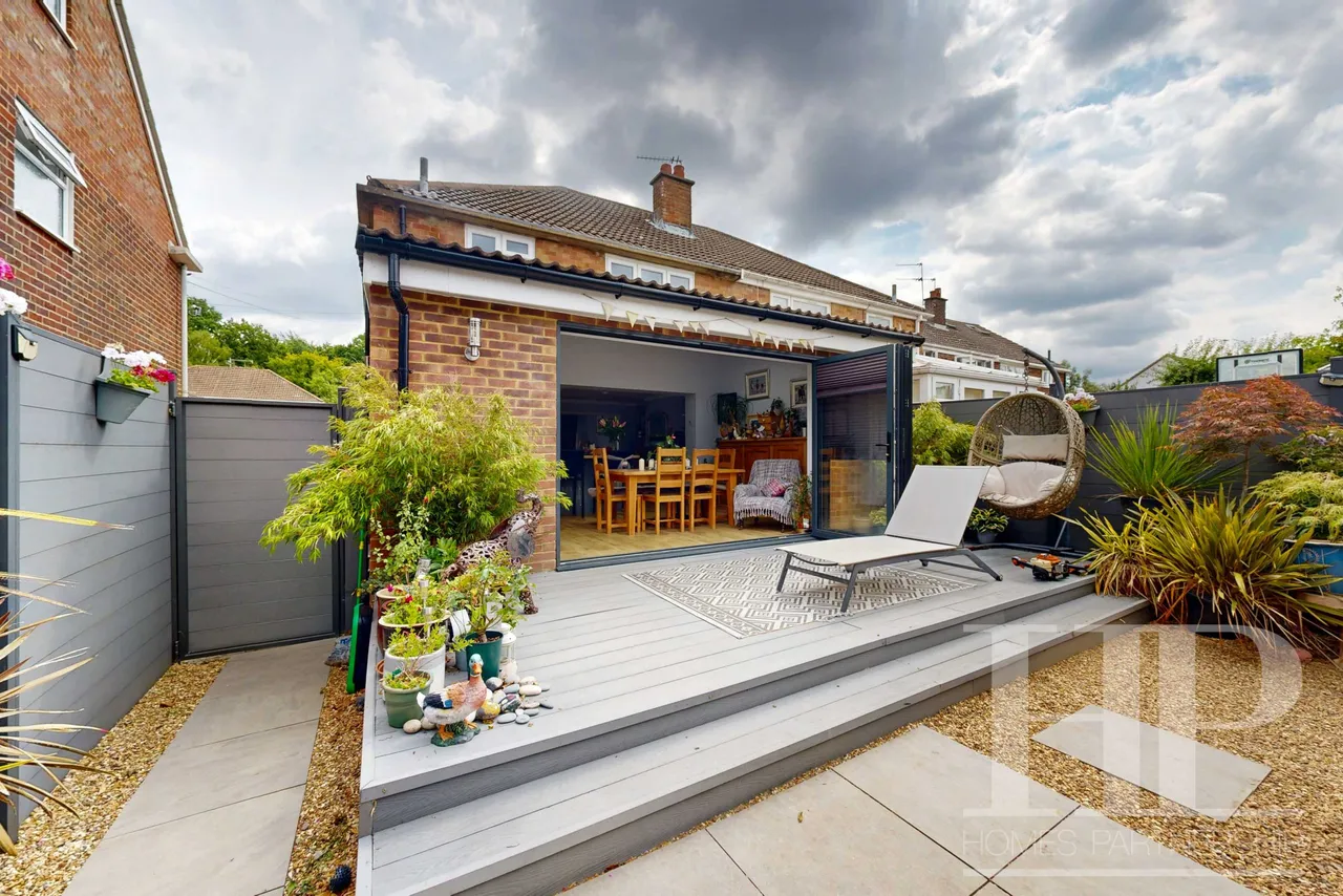 Burlands, Crawley, RH11, photo 18