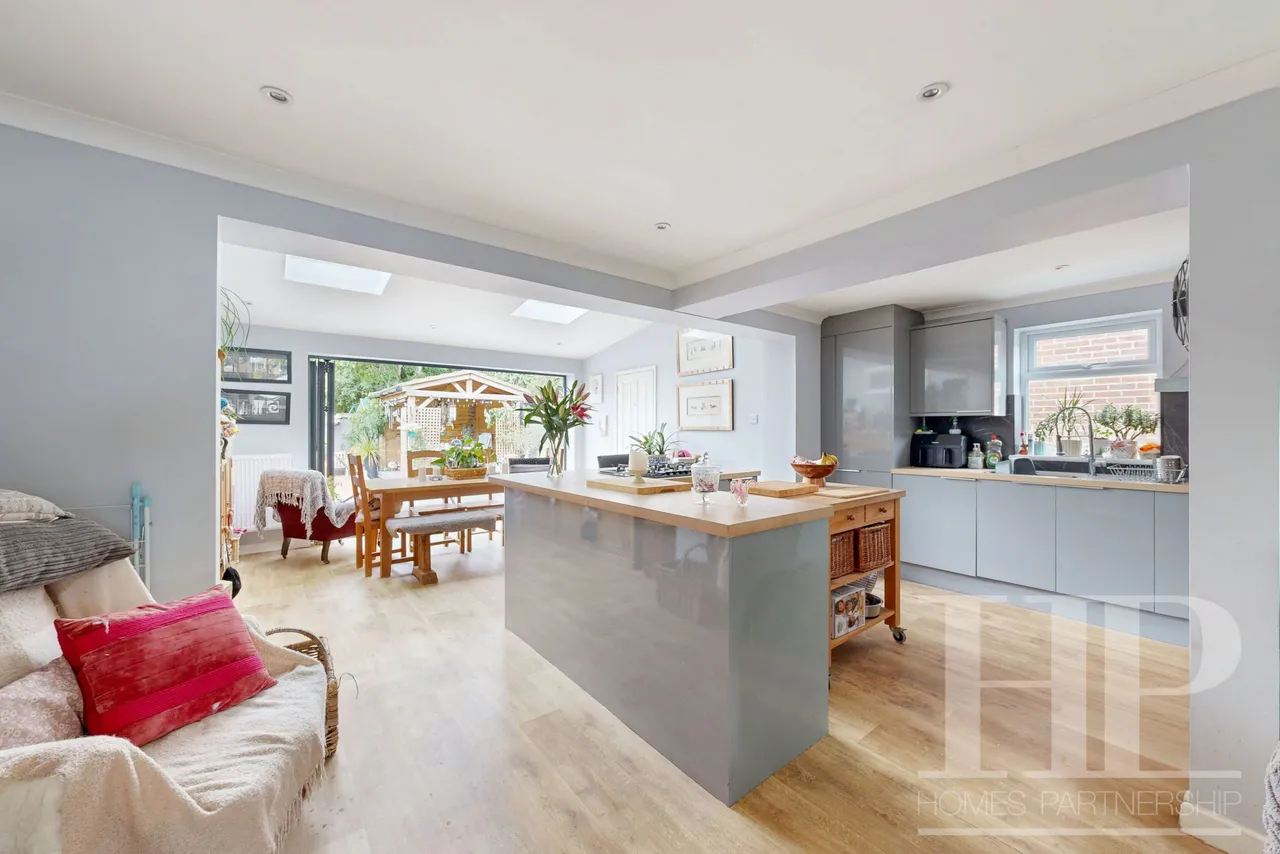 Burlands, Crawley, RH11, photo 4