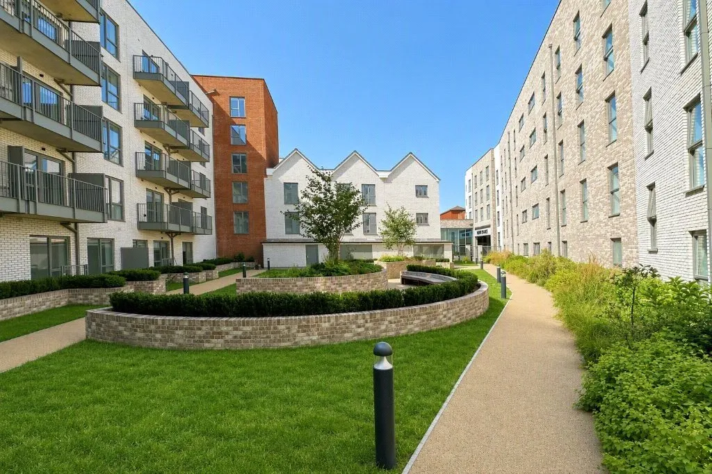 Union Yard, Aldershot, GU11, photo 8