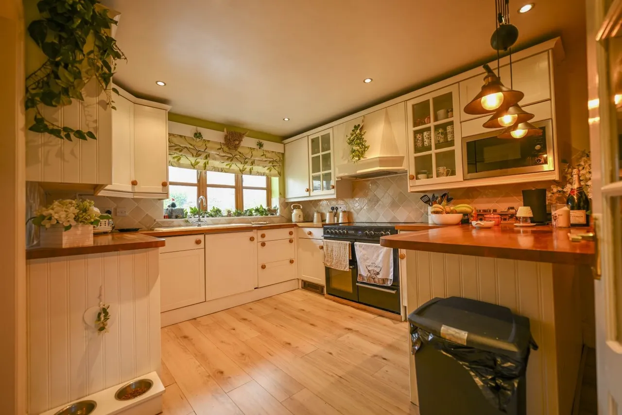 Cleveland View, Picton, TS15, photo 13