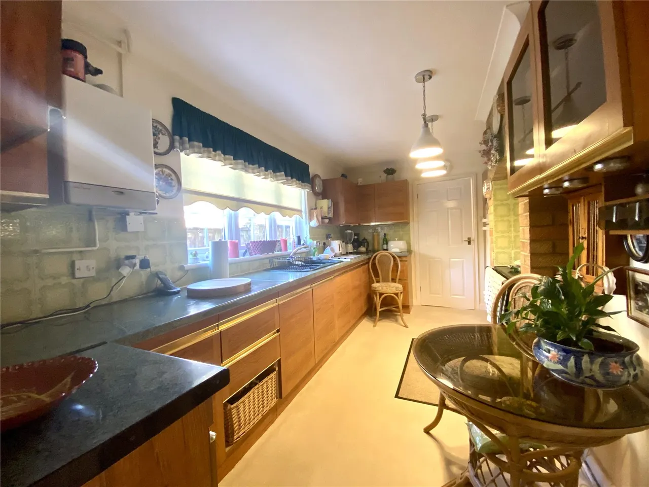 Chatsworth Avenue, Shanklin, PO37, photo 12
