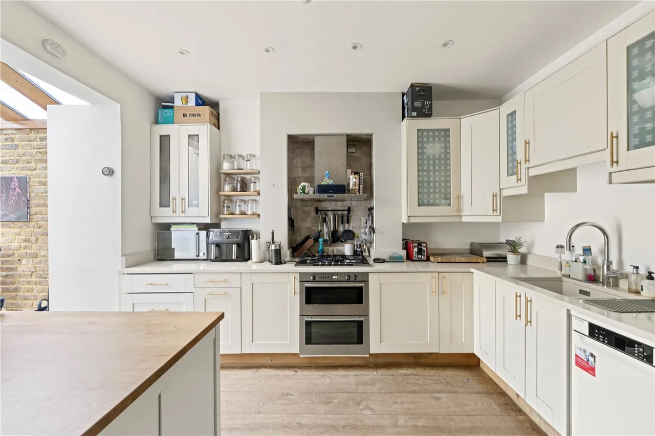 Milton Road, Hampton, TW12 2LJ, photo 5