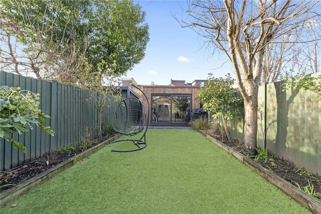 Milton Road, Hampton, TW12 2LJ, photo 13