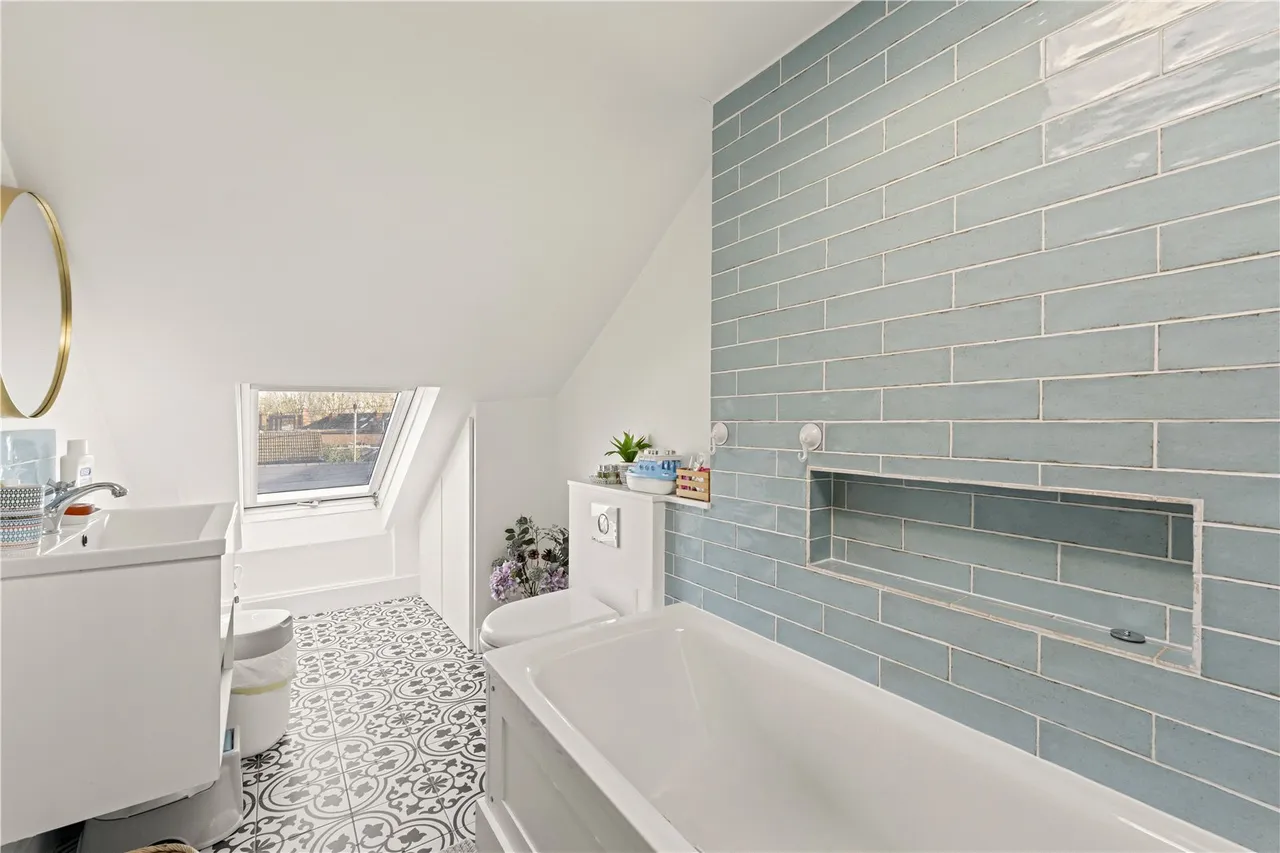 Milton Road, Hampton, TW12 2LJ, photo 10
