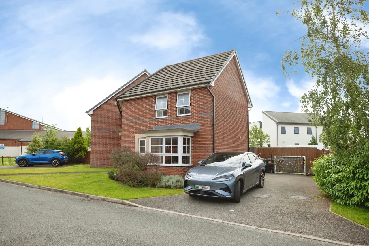 Rose Whittle Avenue, Buckshaw Village, Chorley, Lancashire, PR7, photo 13