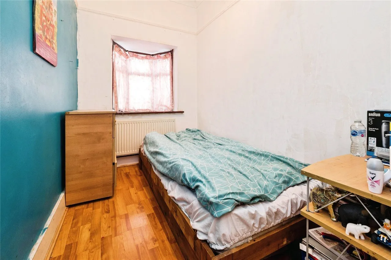 Hamilton Avenue, Ilford, IG6, photo 12