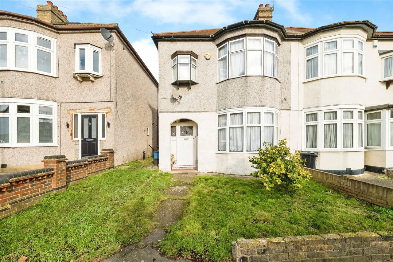 Hamilton Avenue, Ilford, IG6, photo 16