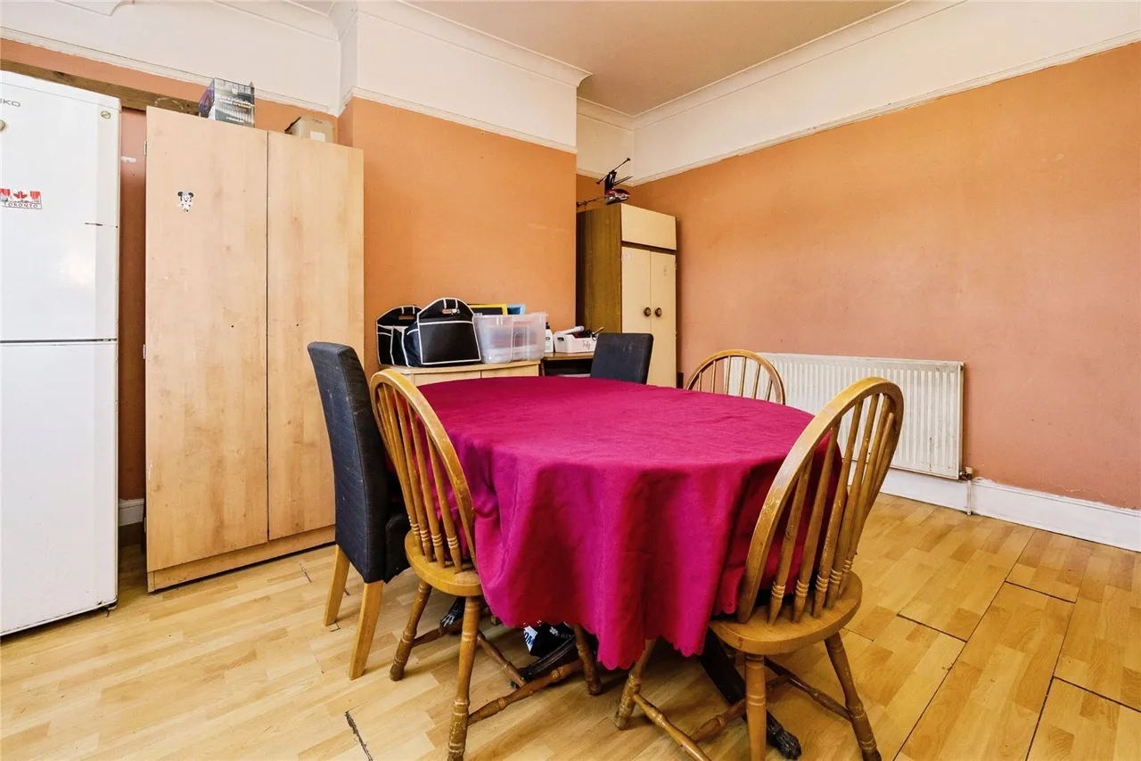 Hamilton Avenue, Ilford, IG6, photo 5