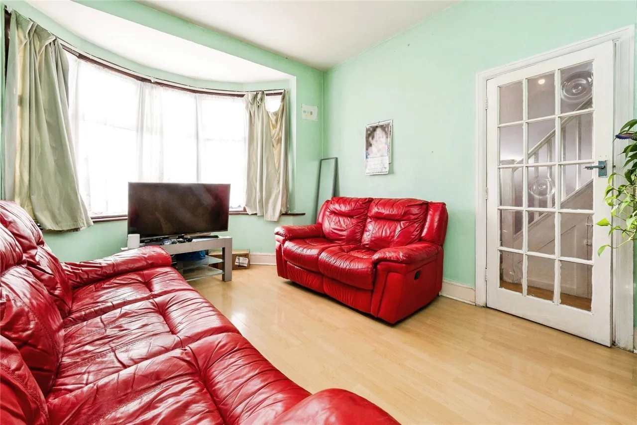 Hamilton Avenue, Ilford, IG6, photo 4