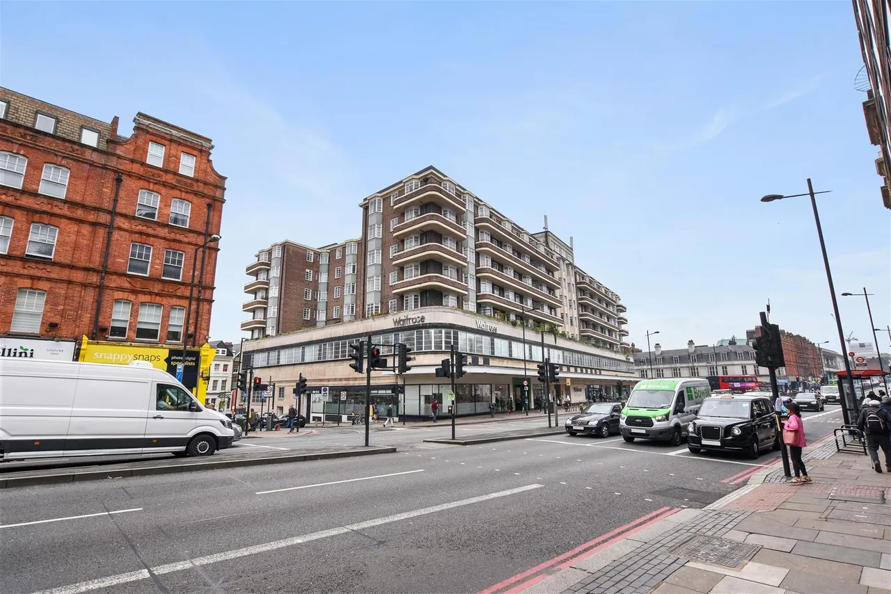 Finchley Road, London, photo 15